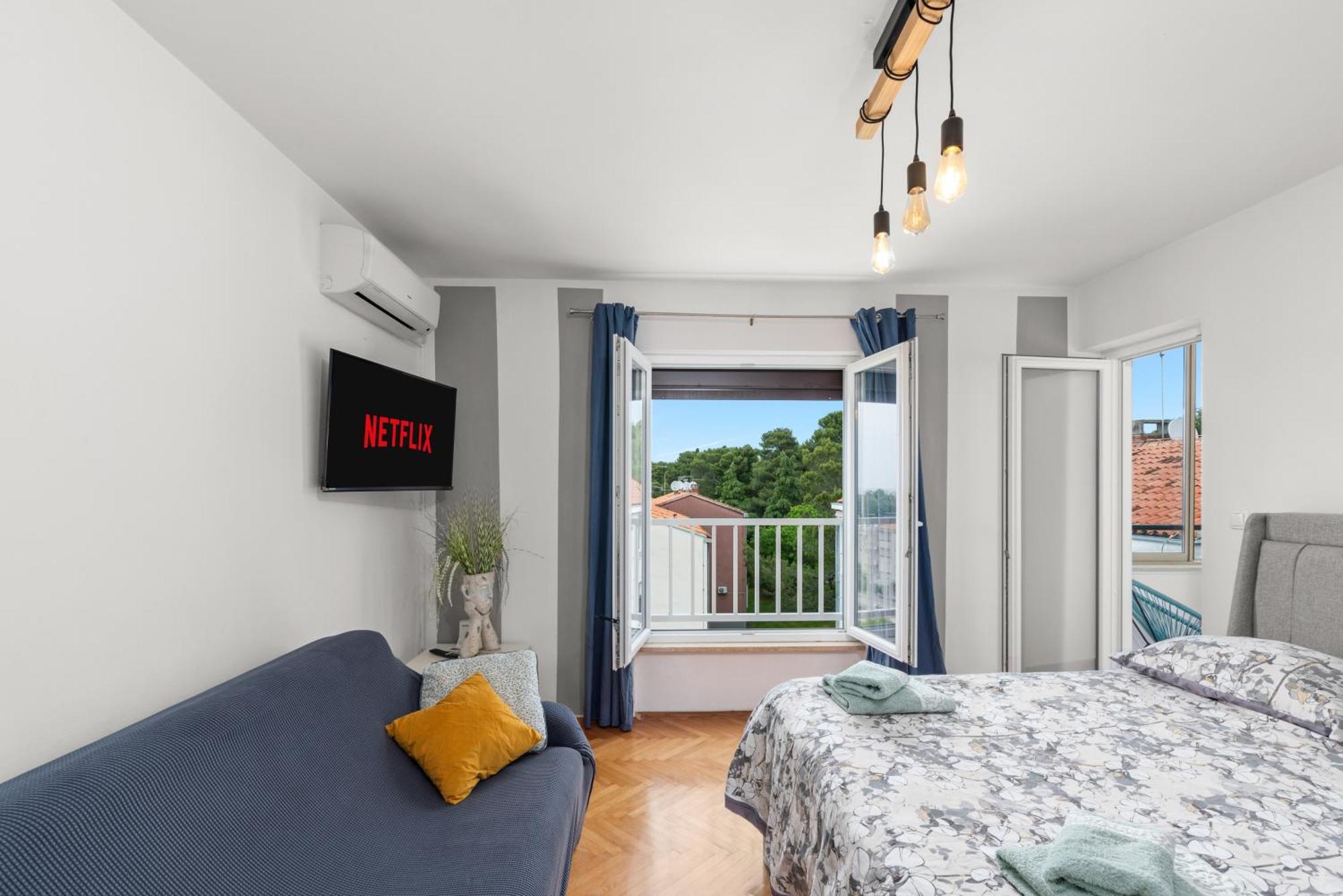 Kala Sea View Apartments 150M From Beach And 250 M From Old Town 波雷奇 外观 照片